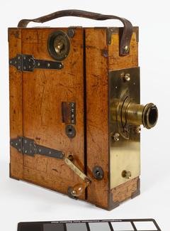 A Moy-Bastie Camera A Moy-Bastie Camera
